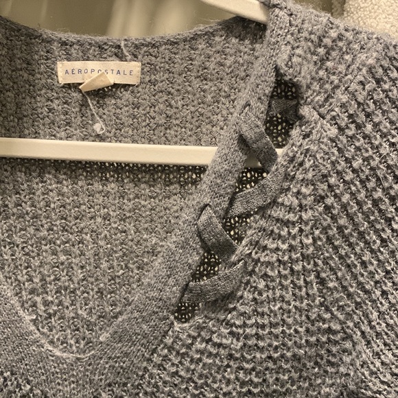 Aeropostale sweater - Picture 3 of 3